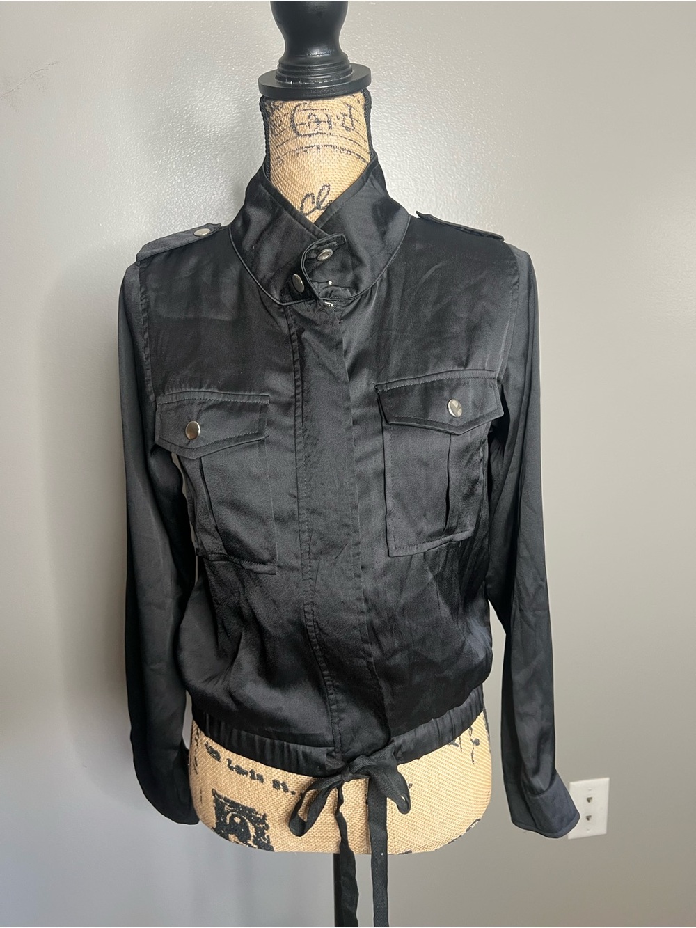 Sugar + lips black mock neck zip up lightweight jacket size XS edgy mobwife - Picture 9 of 9